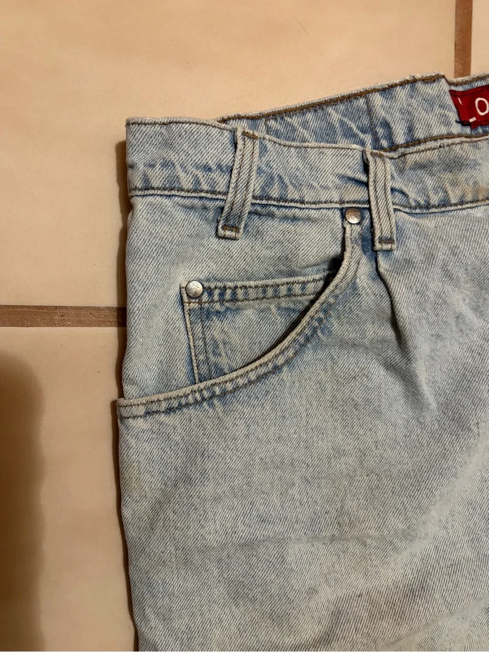 Levi's SilverTab Loose Shorts ( Jorts ) Light Wash Denim with Stains Trashed 38